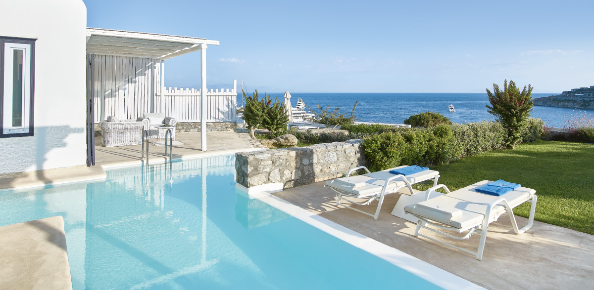 06-private-heated-pool-endless-blu-villa-mykonos-blu