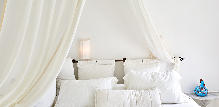island-bungalow-comfortable-bedroom