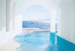 01-grecotel-boutique-resort-mykonos-blu-psarou-beach